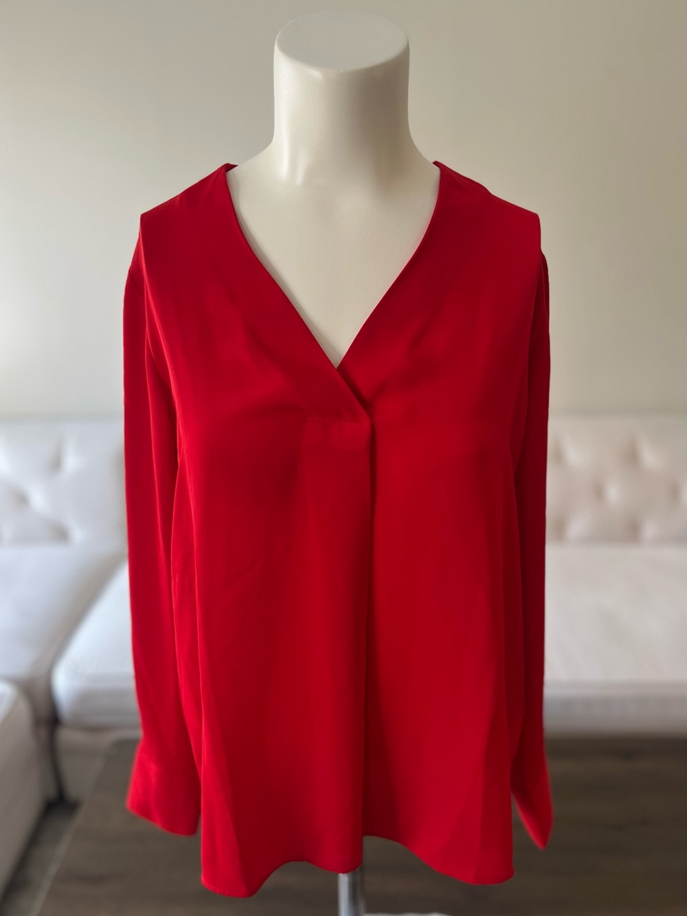 NWT Banana Republic Petite XS Red V-Neck Blouse Long Sleeve Work Top